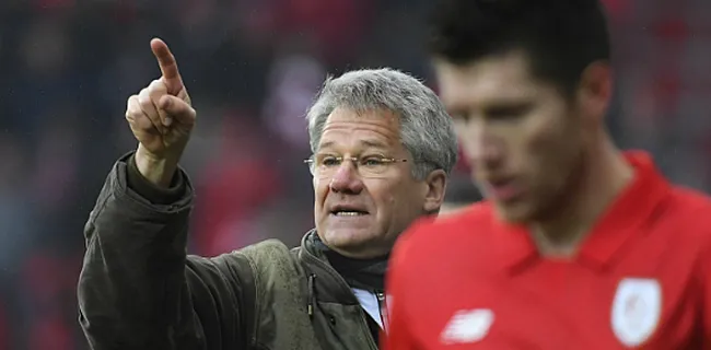 Bölöni dient klagende spelers van antwoord