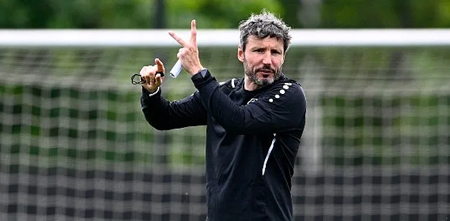 Van Bommel laat zich meteen gelden bij Antwerp