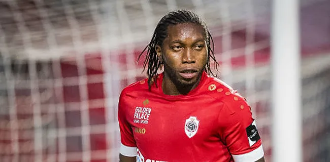 Mbokani verbaast zich over 'hot item' bij Antwerp
