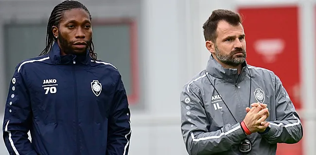 Leko verklaart wissel Mbokani