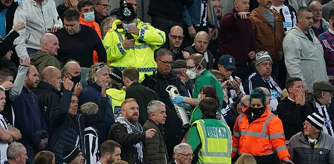 Fan zakt in mekaar: Newcastle-Tottenham stilgelegd