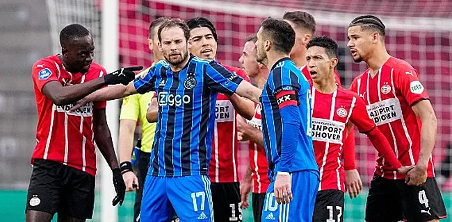 Ajax wint Nederlandse clash na omstreden goal
