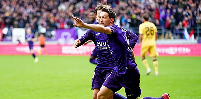 Raman zorgt ook naast het veld voor vuurwerk bij Anderlecht