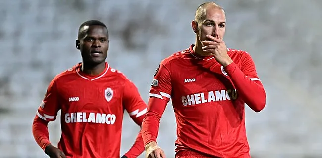 Antwerp-topschutter toont schilderskunsten voor Younited 🎥