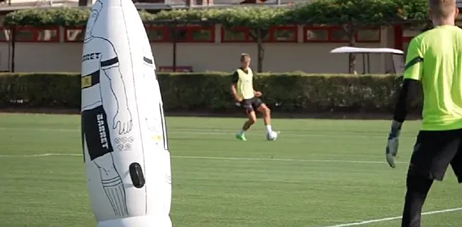 De Ketelaere maakt goede beurt op eerste Milan-training