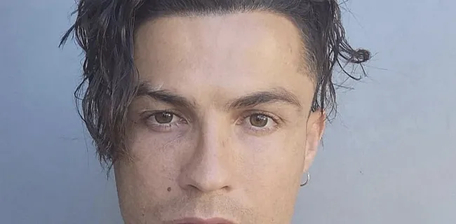 Nieuw kapsel Ronaldo zorgt voor hilariteit (📸)