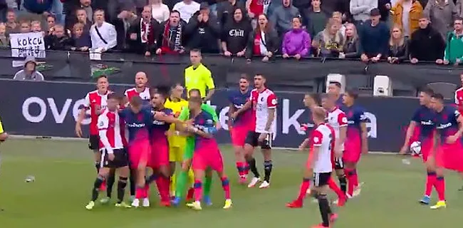 Carrasco slaat compleet door en pakt rood in vriendenmatch (🎥)