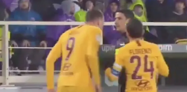 Walgelijke actie Dzeko: rood na spuwen op scheids (🎥)
