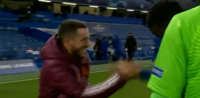 Hazard openlijk door het stof na lawine aan kritiek