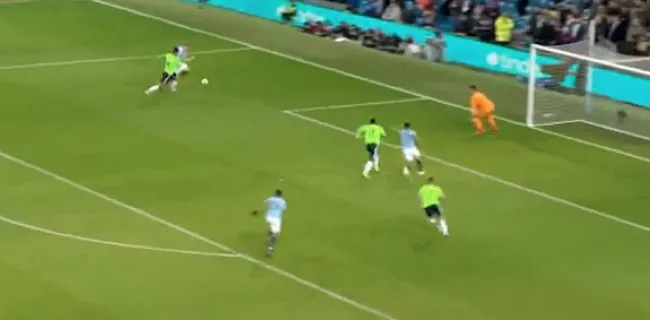 De Bruyne pegelt City wéérgaloos op voorsprong (🎥)