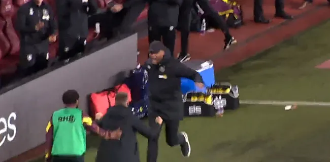 Kompany uitzinnig na late zege Burnley (🎥)