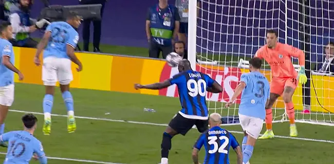 Lukaku kop van jut na pijnlijke misser: 