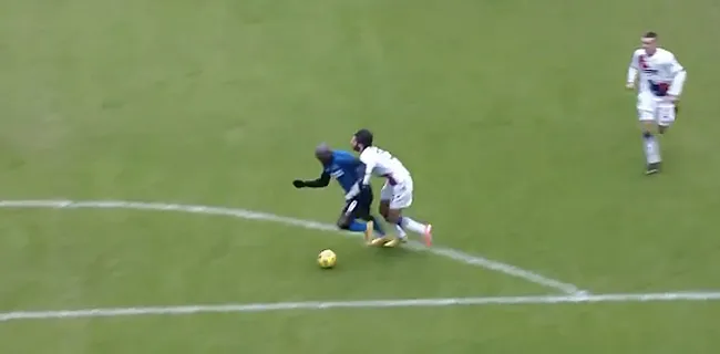 Lukaku worstelt zich naar eerste treffer van 2021 (🎥)