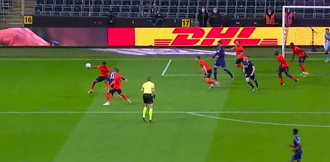 Club-fans furieus na strafschop: 