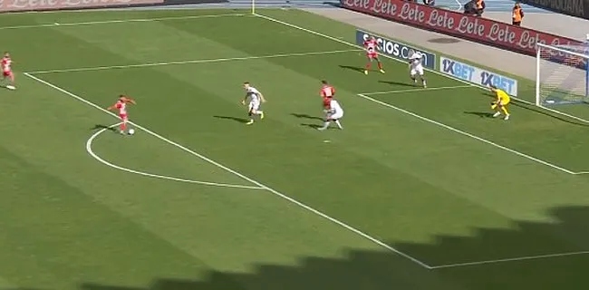 Mertens tekent voor straffe mijlpaal in Serie A