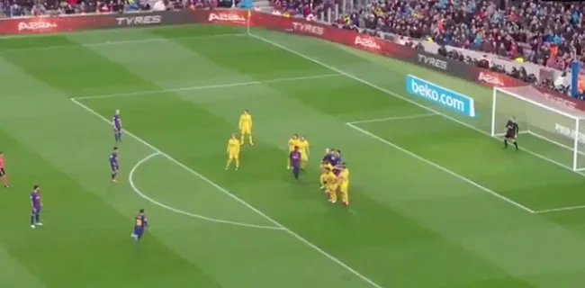 Buitenaards! Messi opent topper met waanzinnige vrije trap