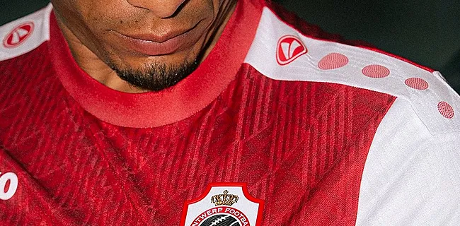 Antwerp presenteert nieuwe shirts vlak voor competitiestart