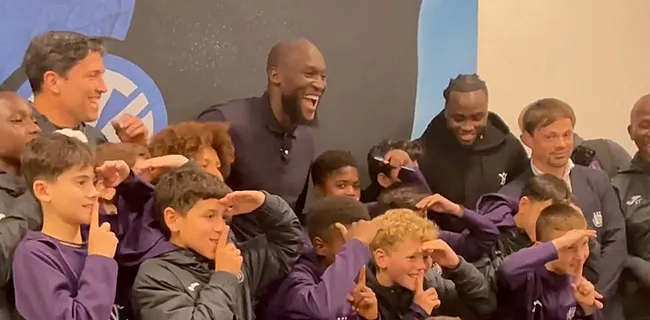 Geweldige beelden: Anderlecht voorziet Lukaku van verrassing