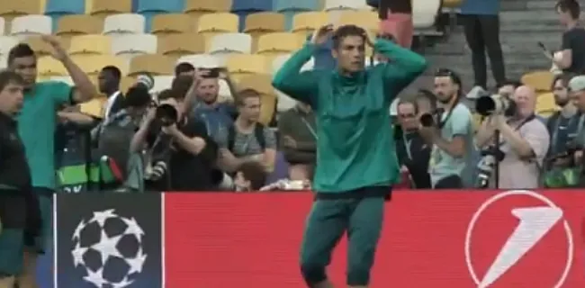 Video: Ronaldo toont grote klasse na incident op training
