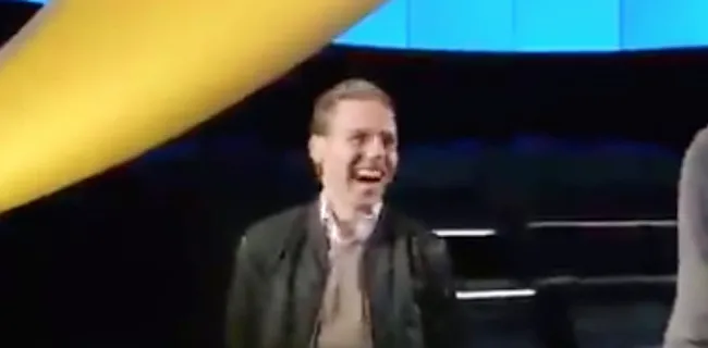 Slimste Mens kleurt blauw-zwart: