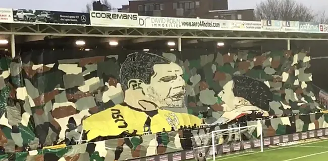 Charleroi-fans zetten de toon met geladen tifo