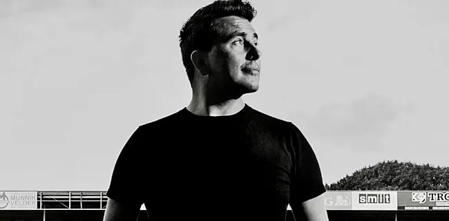 Charmezanger Jan Smit onderdeel van degoutante voetbalsoap
