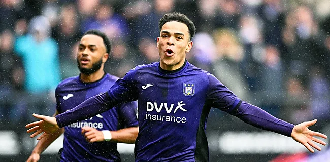 Riemer grijpt in met basiself, één wissel bij Antwerp