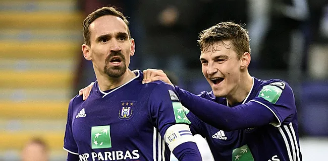 Kums bezorgt Anderlecht Play-Off I-ticket, Gent zet STVV onder zware druk