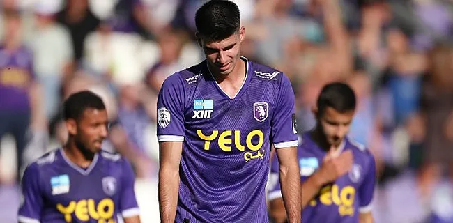 Referee Department duwt mes in Beerschot-wonde