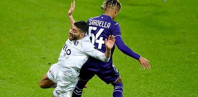 Referee Department maakt zichzelf weer belachelijk