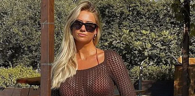 Celine Van Ouytsel doet Instagram crashen in doorzichtig kleedje