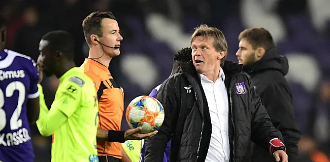 Reukje aan beslissende penalty AA Gent: 