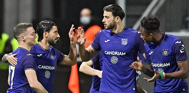 Opvallende gast geeft aftrap Anderlecht-Eupen