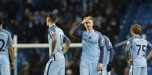 'City-spelers he-le-maal klaar met ploeggenoot'