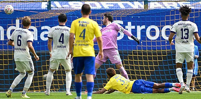 Sterkhouder Anderlecht gebeten hond: 