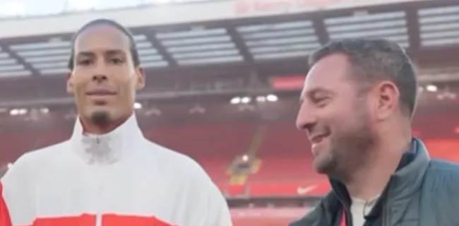 Komisch moment: Van Dijk weet niet wat hem overkomt