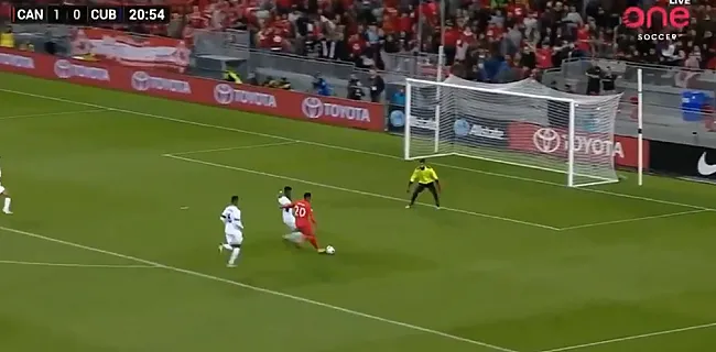 Jonathan David scoort knap doelpunt voor Canada 🎥