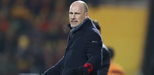 Club-fans wijzen Clement met de vinger: 