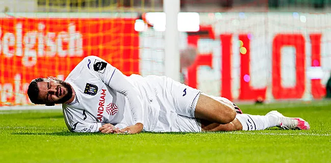 'Geplaagde Cobbaut in problemen na terugkeer bij Anderlecht'