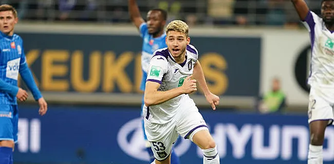 Jeugdig Anderlecht pakt oververdiend punt bij AA Gent