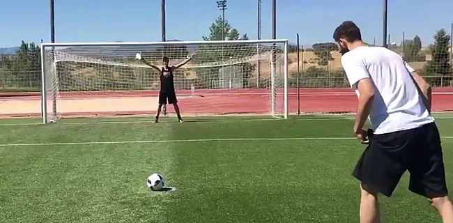 Courtois neemt het op tegen NBA-ster: wie wint?