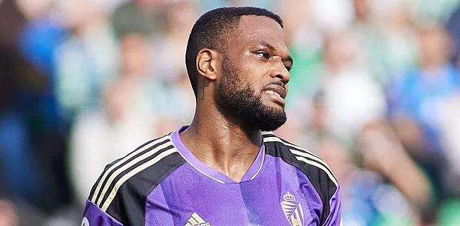 Larin velt Barça en bezorgt zijn ploeg grote stap naar behoud