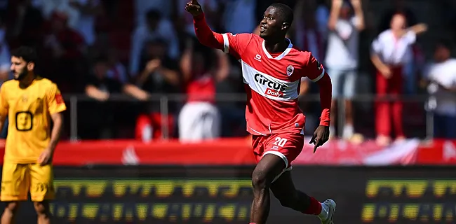 Antwerp in extase: met tien en een wereldgoal voorbij KVM