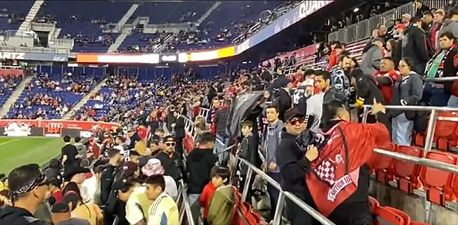 Fans houden woord en protesteren tegen Dante Vanzeir (🎥)