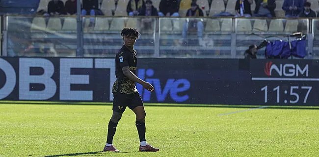 Orban start rel na bizarre rode kaart: “Omdat ik zwart ben”