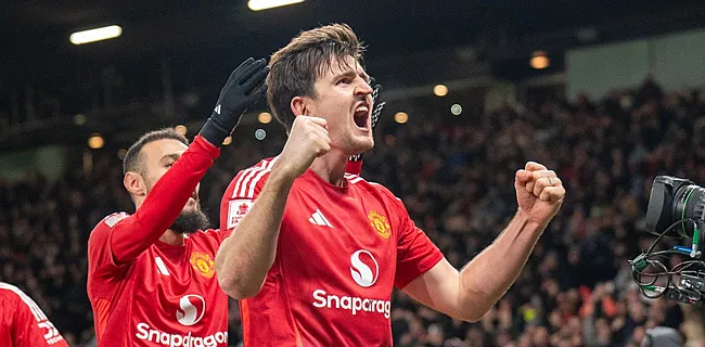 Zirkzee stampt ferm tegen schenen van Man Utd-fans