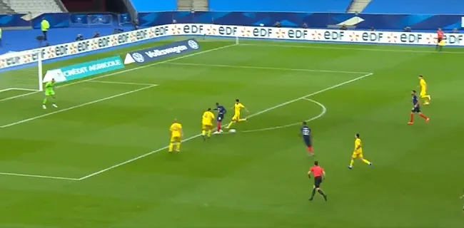 Saint-Etienne speelt het hard, Mbappé met akelige blessure naar de kant 🎥