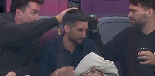 Dries Mertens viert babyborrel in kolkend Lotto Park