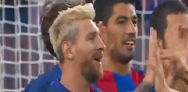 Messi kan ook met blonde lokken vrije trappen prachtig binnen vegen