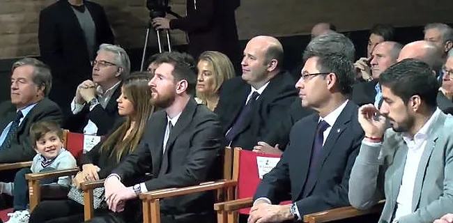 VIDEO: Suarez en zoontje Messi stelen de show tijdens Gouden Schoen Gala